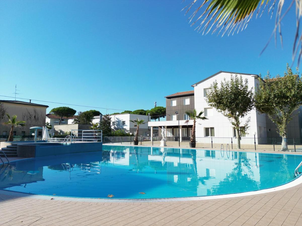 Color Perla Village Bellaria-Igea Marina Eksteriør billede